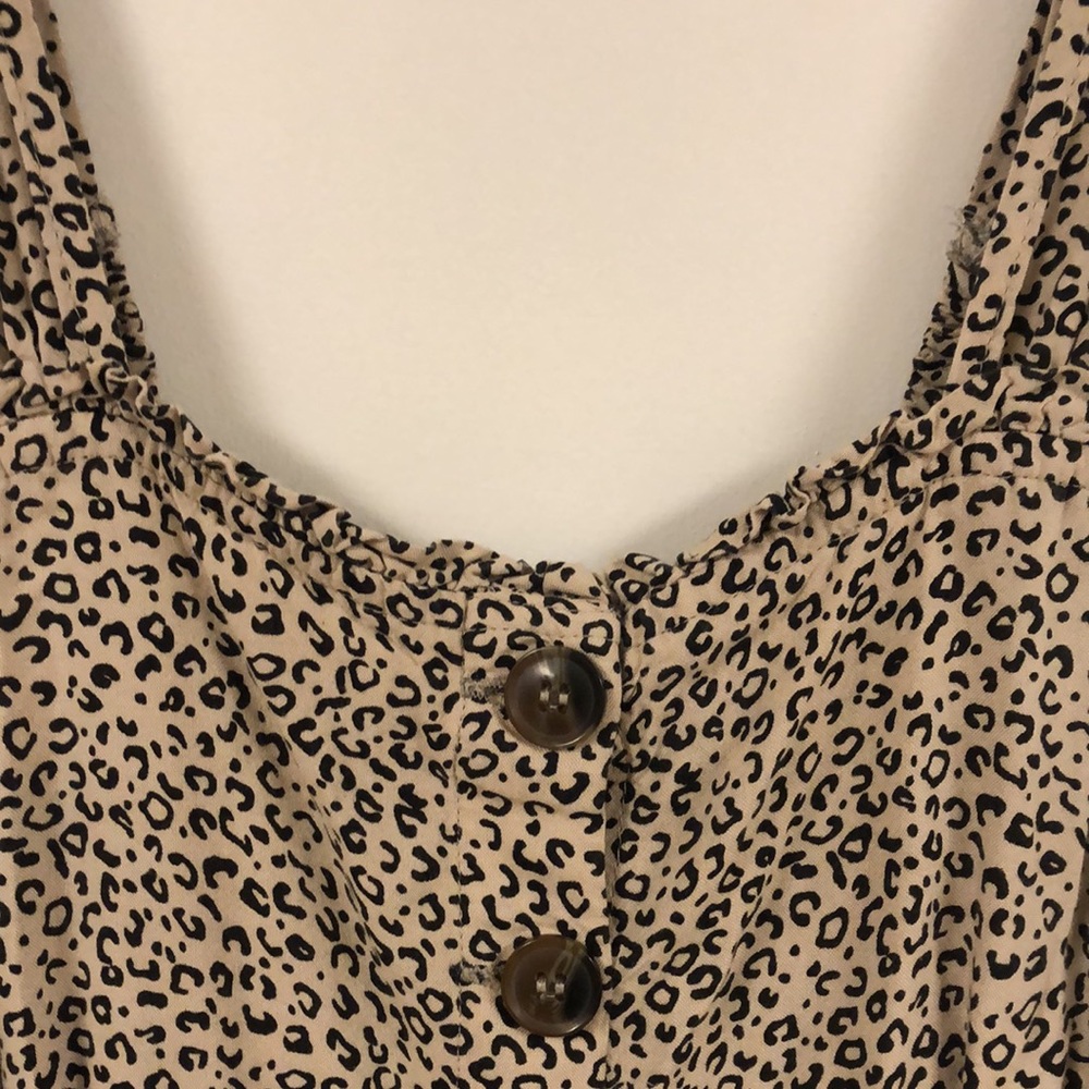 Cheetah print sleeveless maxi dress with buttons - Picture 3 of 11